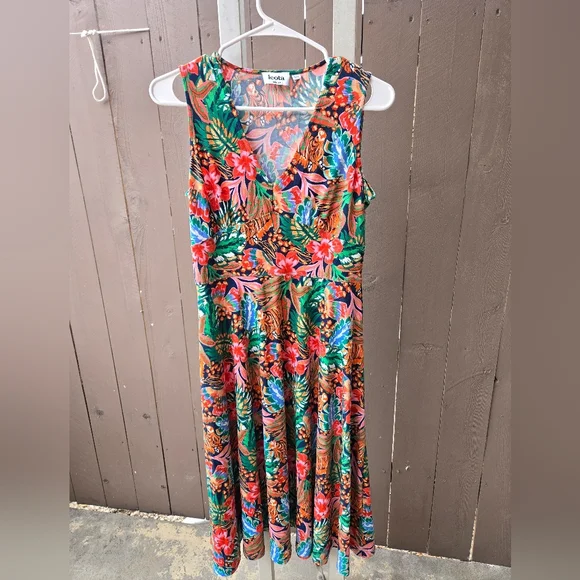 Leota Vibrant Tropical Print Maxi Dress - Picture 1 of 3
